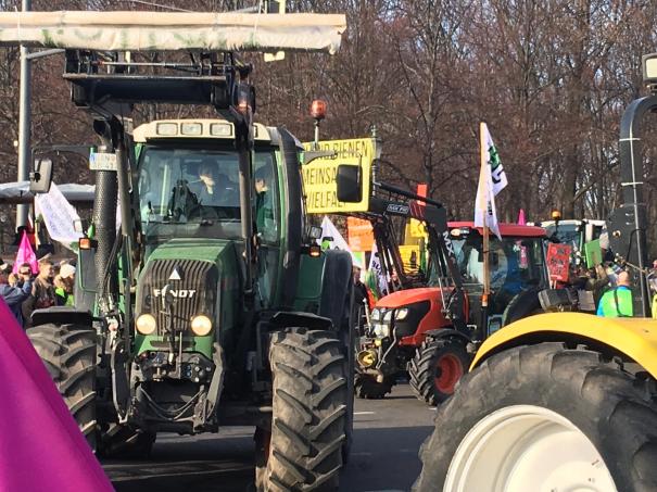 bd5f3e8e-e459-4995-b96b-0900966bd9f9