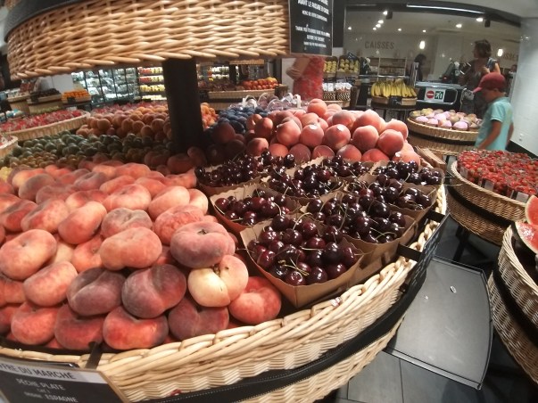 Paris - La Fayette peaches and cherries
