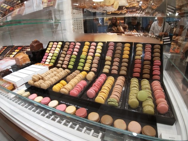 Paris - Macarons la fayette